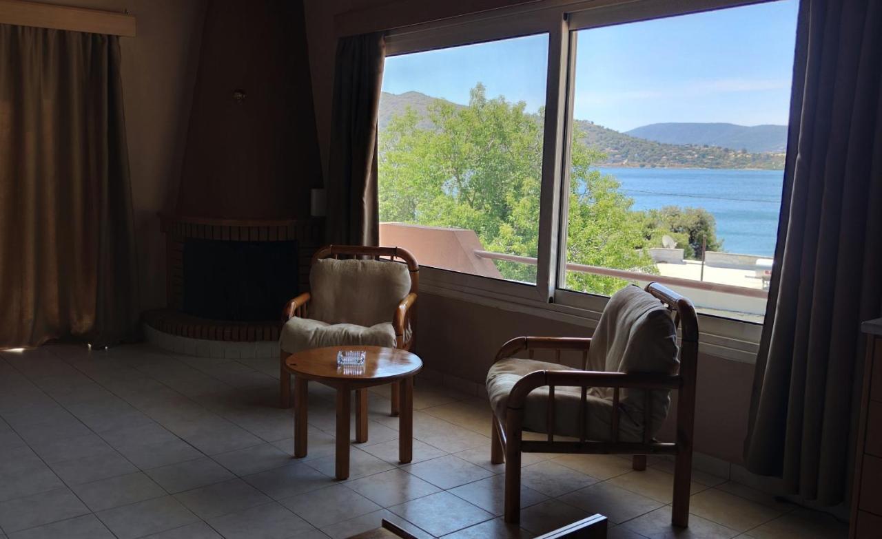Penthouse Studio Next To The Sea サラミス エクステリア 写真